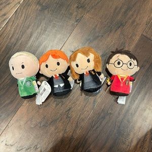 Harry Potter plush set from the hallmark store. Never used